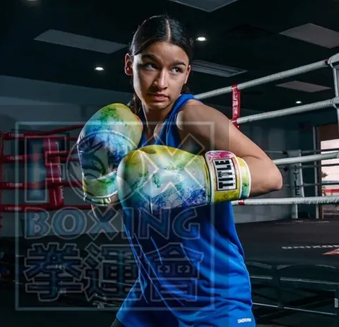 【FOX BOXING】 TITLE Boxing Gloves Limited Edition Tie Dye