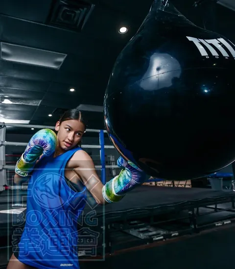 【FOX BOXING】 TITLE Boxing Gloves Limited Edition Tie Dye
