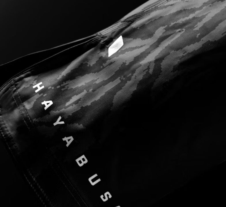 【FOX BOXING】Hayabusa Men’s Apex 3/4 Thigh Fight Shorts - Carbon Black